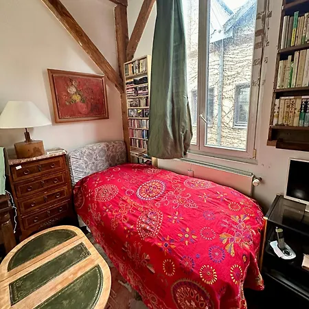 Duplex Calme 40m 2 Apartment *